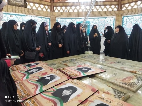 شرکت دانشجویان دختر دانشگاه سیستان و بلوچستان در اردوی آموزشی، فرهنگی و زیارتی در شهر مقدس قم
